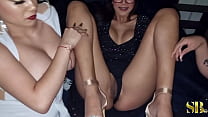 sex я разогреваюсь и занимаюсь любовью с моими женщинами перед их выступлением на застольном танце porn