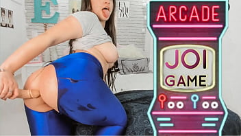 sex 彼女のビデオゲームjoistickjoiが指示のお尻の崇拝を急いでいるようにあなたのコックを制御しているセクシーなラティーナベイビーゲーマーの女の子この女の子は本当に完璧なお尻を持っています porn