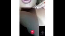 sex видеозвонок разговаривает с моим комадером показывая мне ее огромную задницу и киску porn