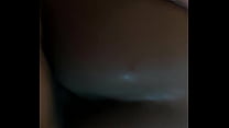 sex 毛皮で若いムラートの女性を食べる porn