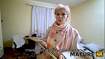 sex mature4k чармер предпочитает дурачиться с клиентом вместо того чтобы делать работу porn