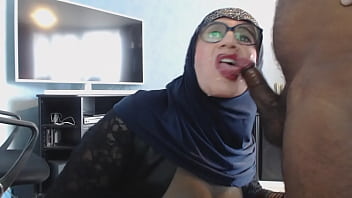 sex лица на завуалированной бюретке porn