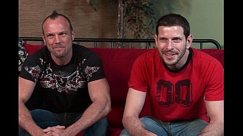 sex разведенный чувак трахает своего приятелягея porn