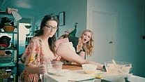 sex teaser bake me a cake посмотрите как чарли форд использует чейзи дьявола так как она хочет porn