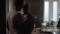 sex он дремлет и теряет свою новую жену porn