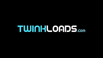 sex twinkload блондинка с большой елдой трахает твинкамассажиста без презерватива dilf на массажном столе porn
