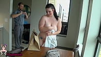 sex フードデリバリーガイはヒントとしてアナルを取得します 部分的なvid porn