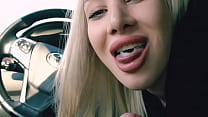sex 車の中で見知らぬ人にフェラを与えるshinaryenとしての女の子 porn