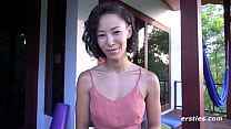 sex kira использует вибратор на своей киске porn