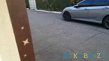 sex когда я приехал в люкс очень горячая и рабуда спутница уже ждала меня в постели я принял душ и поставил ее на porn