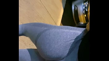 sex 私はそれを我慢できずジムを去った後車の後部座席でガールフレンドの親友とセックスします私は車に乗っている彼女の本当のアマチュアを隠します porn