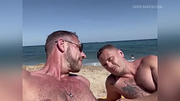 sex возбуждение на пляже с саймоном и отличным кримпаем после porn