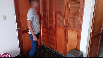 sex я пытаюсь помочь своей милой 18летней девушке но в итоге стягиваю с нее нижнее белье и трахаю ее богатую все еще porn