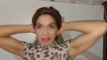 sex что мы можем сделать с этой большой вещью я смотрю на нее и мне только в голову приходит засунуть ее себе в задницу porn