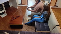 sex я пользуюсь возможностью чтобы покататься на рожке моего парня с моим шурином который трахает меня сзади моего porn
