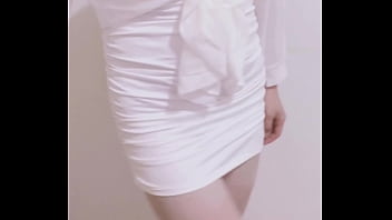 sex 露出女装楼道自慰包臀裙肉丝透明开衫 porn