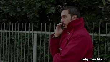 sex он встречает подругу на улице и ведет ее к себе в кабинет для хорошего траха porn