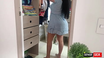 sex 私は継母をスパイし彼女の膣を噴出します porn