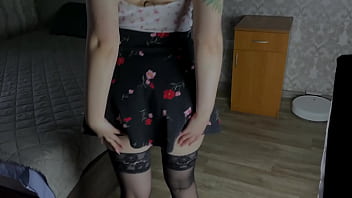 sex jovem garota sexy com seios grandes em meias começou com um brinquedo e terminou com um pau pov feminino footjob porn