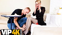 sex тутор4к милфа такая стройная и сексуальная что ебарь хочет ее трахнуть porn