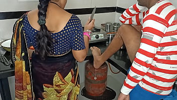 sex रसई घर म गड नह मरवई थ म आज तक ऐस चदई कभ नह हआ थ porn