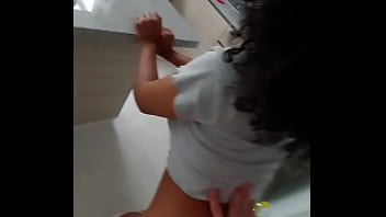 sex コロンビアのメデジンのキッチンで隣人とセックスした porn