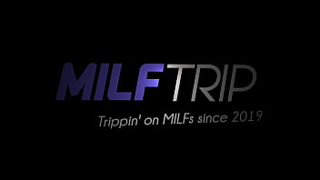 sex milftrip худенькая милфа lexi foxy обожает сперму на все ее красивое лицо porn