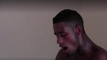 sex черный кончает на лицо нового белого парня риу мело porn