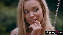 sex русская блондинка с крошечными сиськами женя белая раздевается и позирует на улице porn