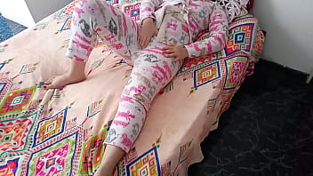 sex рогоносец моего мужа предпочитает компьютер трахать меня поэтому его лучший друг пихает его в меня пока играет не porn