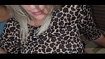 sex горячая сводная сестраблондинка проиграла пари и получила сливки в свою тугую бритую киску porn