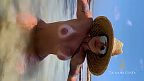 sex я была голой на пляже и привлекла внимание мальчика который вскоре оказался в моей постели и много ел меня пока не porn