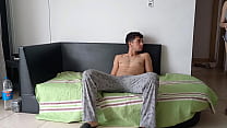 sex моя возбужденная сводная сестра мочится и плохо моется я помогаю ей но чувствую ее на своем пенисе и жестко трахаю porn