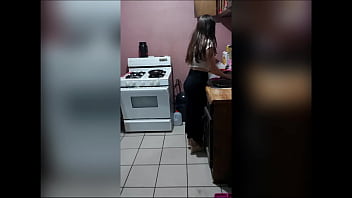 sex останавливаться молодая мачеха всего 18 лет одна дома и пасынок пользуется этим настоящее домашнее porn