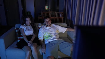 sex я проснулась с членом сводного брата во рту жесткий секс пока родители в соседней комнате porn