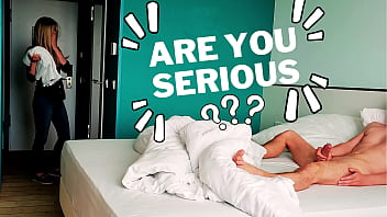 sex реальной dick flash hotel maid was shocked when she saw me masturbating during room cleaning service but decided to porn