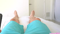 sex сексуальная возбужденная грудастая милфа попросила меня присоединиться к ней в душе melody mynx johnny love porn