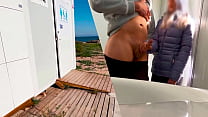 sex я удивляю девушку которая ловит меня за дрочкой в общественном туалете на пляже и помогает мне кончить porn
