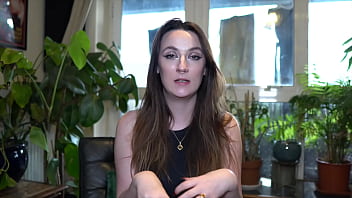 sex あなたは王女ではありませんあなたは売春婦です ガキのトレーニングpovトレーラー porn