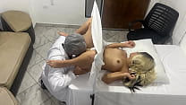 sex सदर महल सतर रग वशषजञ क सथ परमरश क दरन झडत ह वह डकटर क वकत तकनक क सहन नह कर सक porn