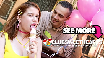 sex clubsweethearts レッド ルブタンが風船とコックを吹く porn