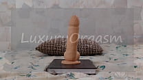 sex возбужденная сводная сестра с большой задницей кончает на большом резиновом члене на камеру porn