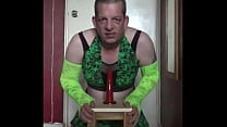 sex мне не стыдно показывать свое лицо когда я сажусь на дилдо и глубоко заглатываю его одновременно прося вместо этого porn