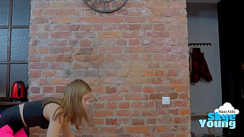 sex нет ничего лучше чем растянуть анал во время занятий йогой porn