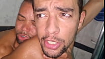 sex trabalhador esperou todos irem embora do trabalho para foder com o carlão aquele que todos falam que tem pica de porn