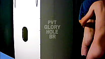 sex gloryhole でオオタビの訪問者が私を騙しました 彼はしゃぶられたいと言ったのに犯されたいと言ったのです 私は彼が望むものを与えました 赤で完了 porn