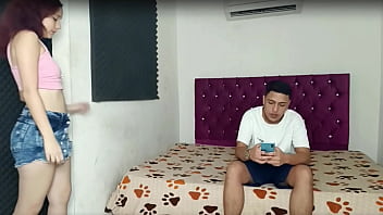 sex моя маленькая паходчика с розовой киской просит меня сделать ее жесткий трах и сделать ее сперму на лицо porn