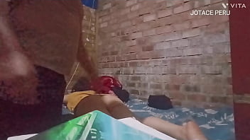 sex я пошла проверить труб соседки и латина милфа с большой жопой трахнула ее porn