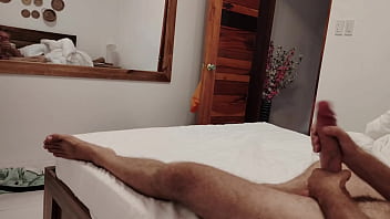 sex 特大のチンポが小さな若い女性のすべての穴を伸ばす porn