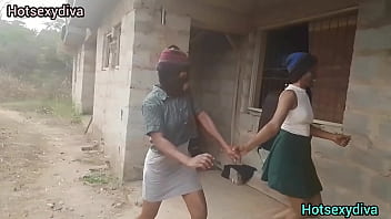 sex непослушный школьник наслаждается горячим сексом с двумя студентками в горячем тройничке porn
